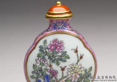 图片[2]-Famille-rose snuff bottle with imperial poetry and floral decoration, Qing dynasty, Qianlong reign (1736-1795)-China Archive